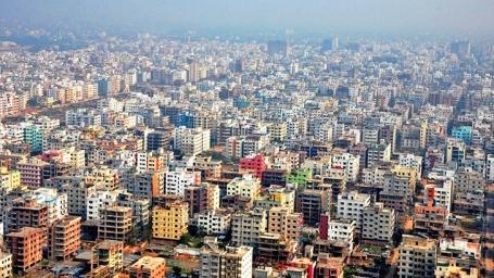 বেতনের অর্ধেক চলে যাচ্ছে বাড়ি ভাড়ায় !